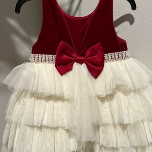 Pretty girl dress perfe for Christmas